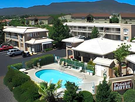 Pines Inn & Suites
