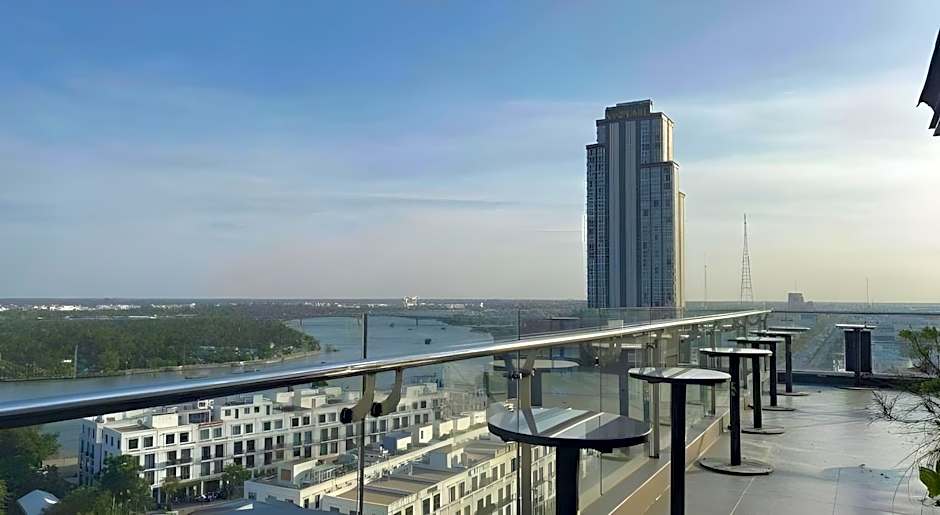 The Iris Signature Hotel and Spa