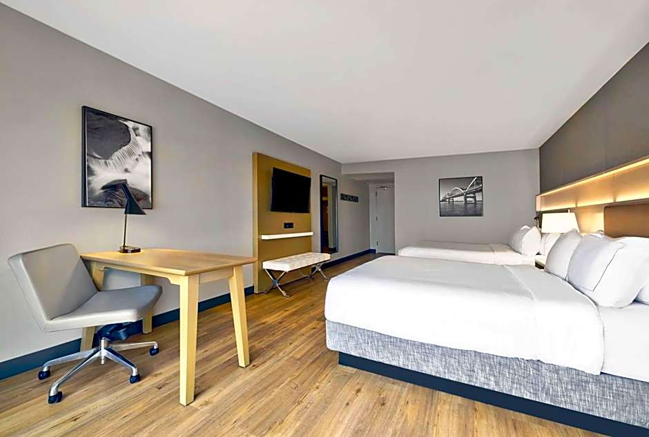 DoubleTree by Hilton Davenport