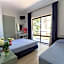 Club Hotel