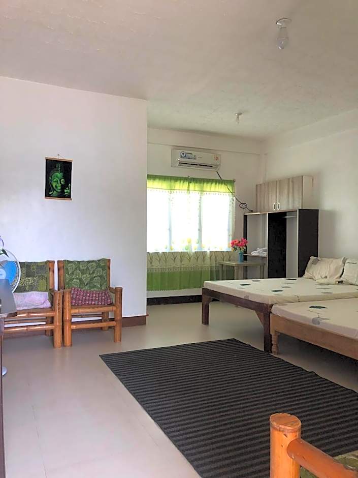 CASA BOLO IN ALAMINOS with HIDDEN WHITE BEACH near 100 Islands