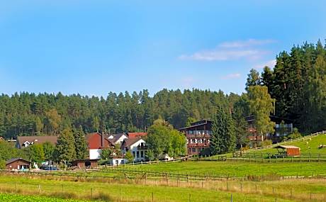 Waldhotel Bächlein