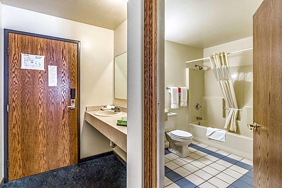 Econo Lodge Waupaca