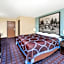 Super 8 by Wyndham Okawville