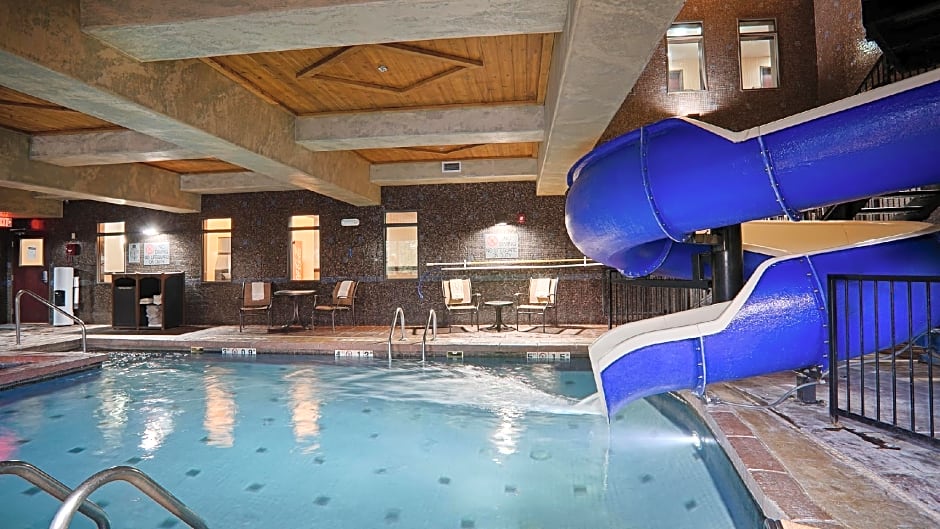 Best Western Premier KC Speedway Inn & Suites