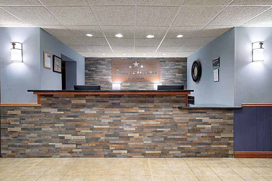 AmericInn by Wyndham Baldwin