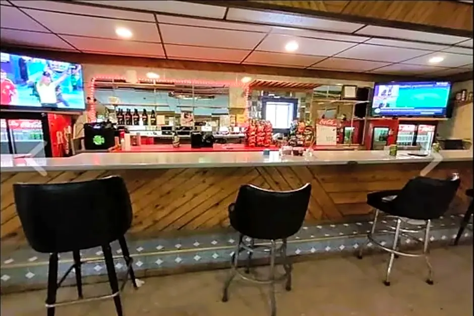 Love Hotels St John River by OYO at Fort Kent ME