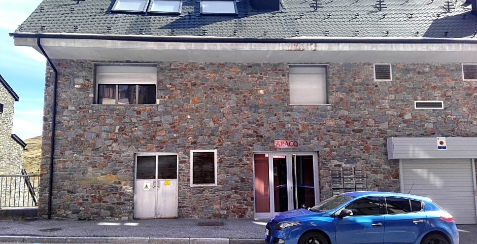 Apartamentos Araco 3000
