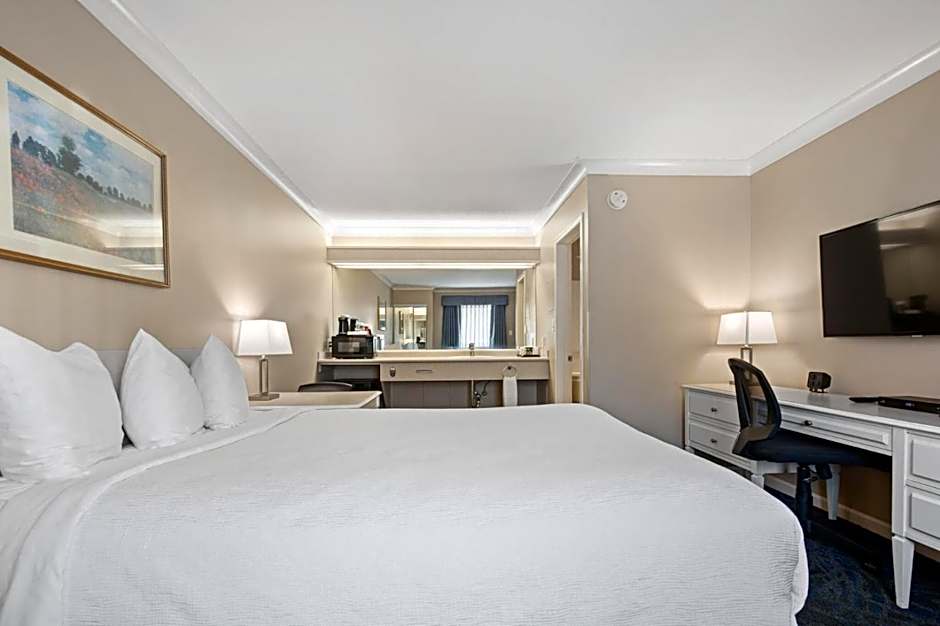 Glenwood Inn & Suites