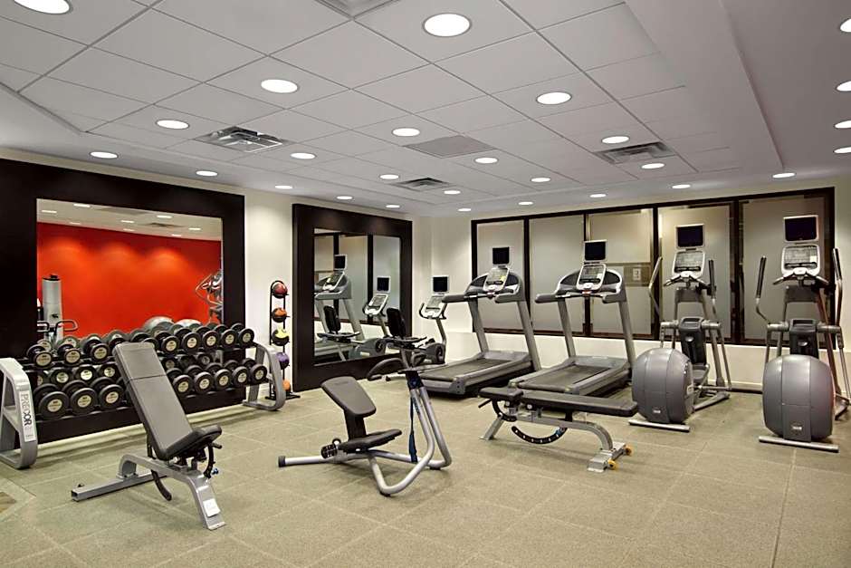 Embassy Suites By Hilton Detroit Metro Airport