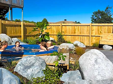 Standard Cabin - Sleeps 4