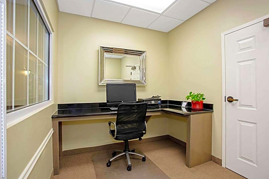 La Quinta Inn & Suites by Wyndham Panama City Beach