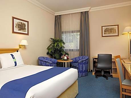 1 Single Bed Smoking