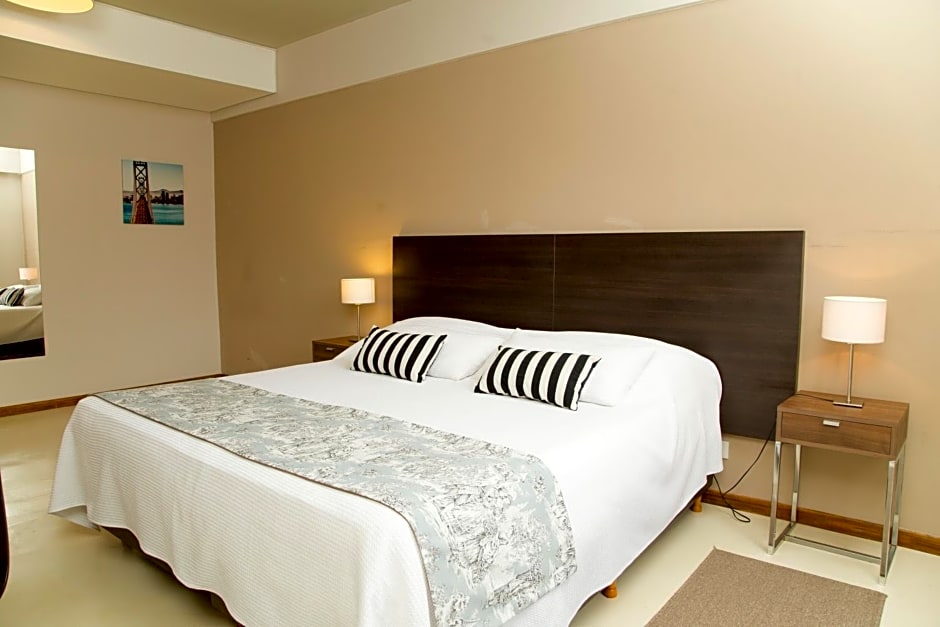 Casa Campus Pilar Suites