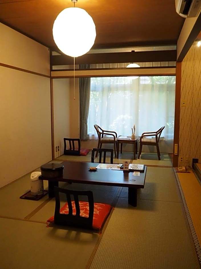 Gyokusenkaku