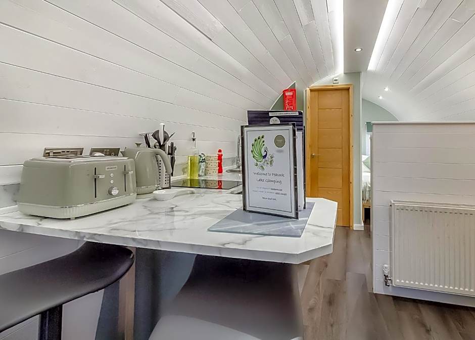 Peacock Lake Glamping