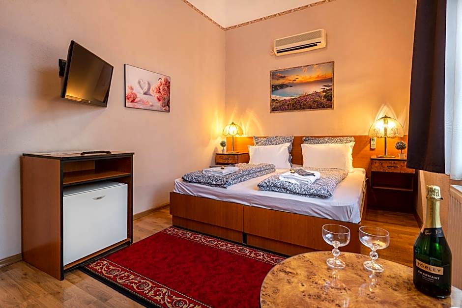 Hotel Kristal Gellért Hill