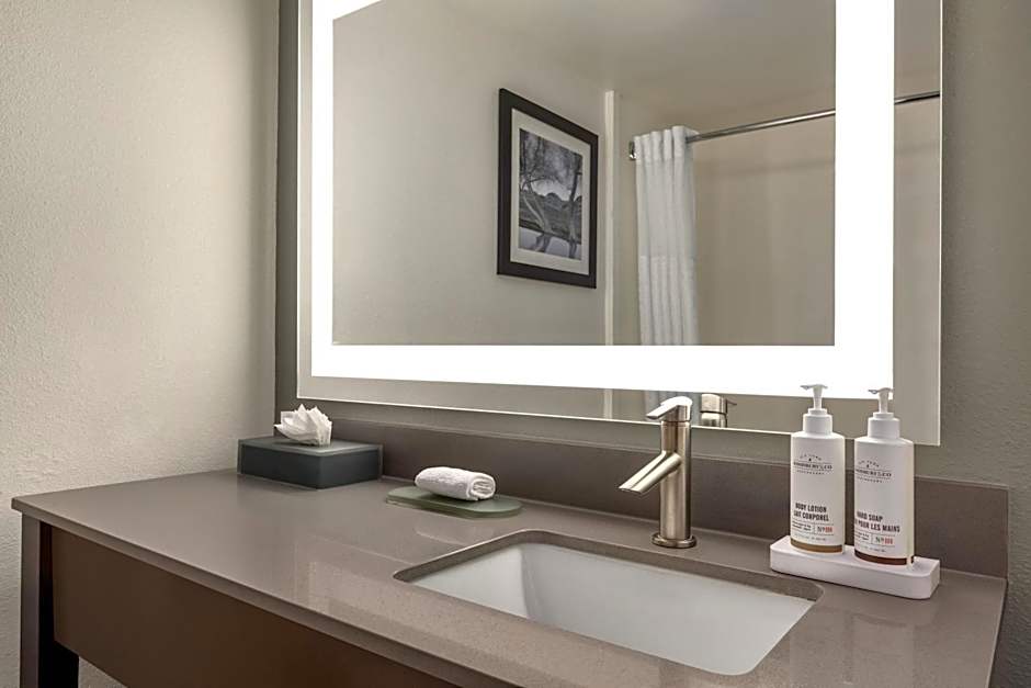 La Quinta Inn & Suites by Wyndham Fairfield - Napa Valley