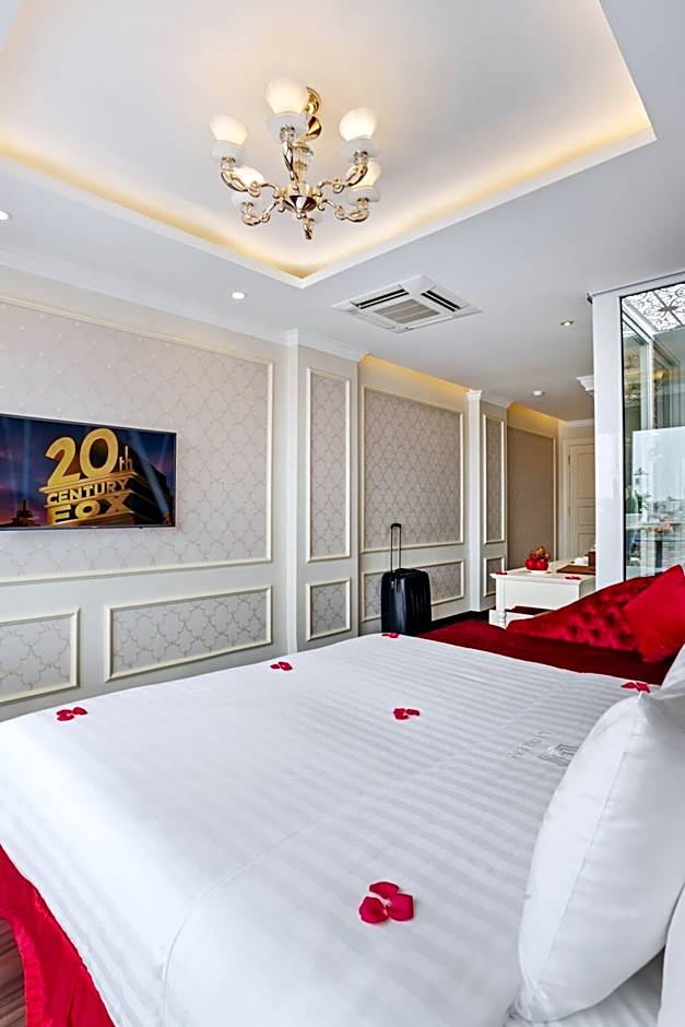 Photo 1 of 9 of Suite, Balcony