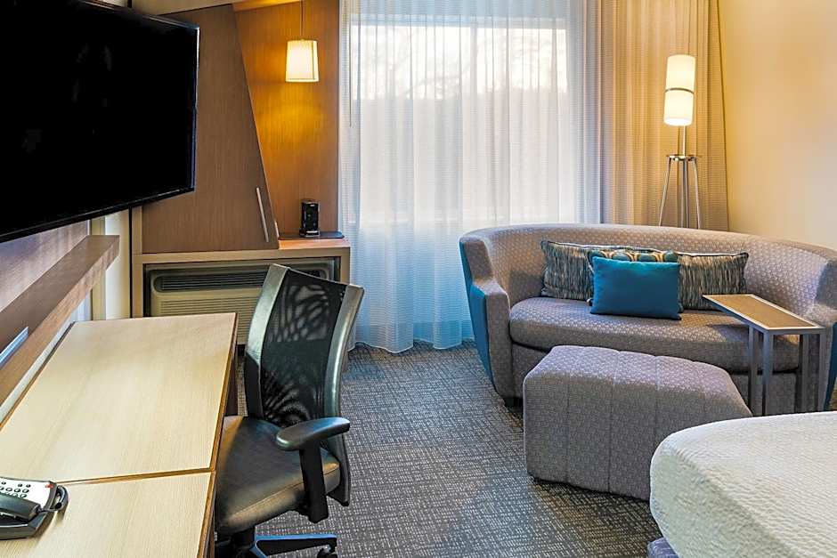 Courtyard by Marriott Largo Medical Center Drive