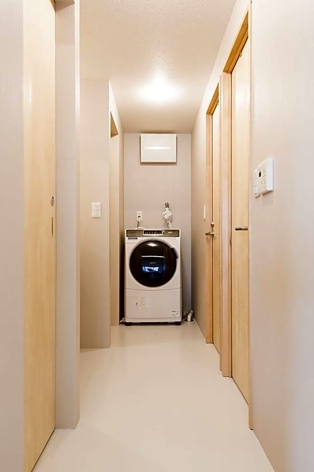 GrapeHouse Koenji - Hostel, - Caters to Women