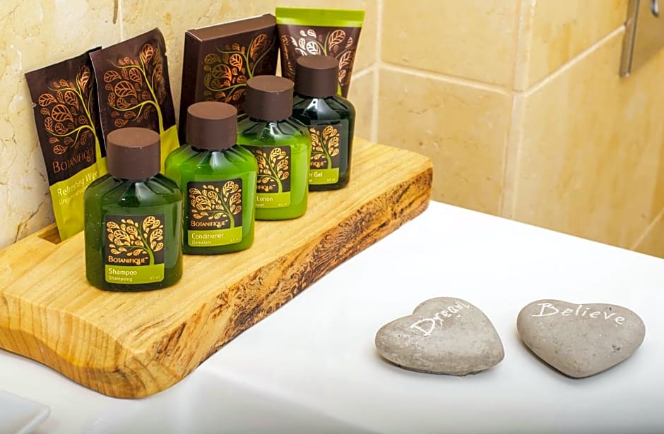 The White Chalet Boutique