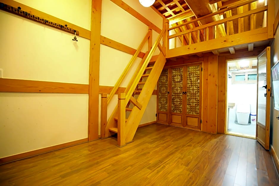 Samlockhon Hanok Guesthouse