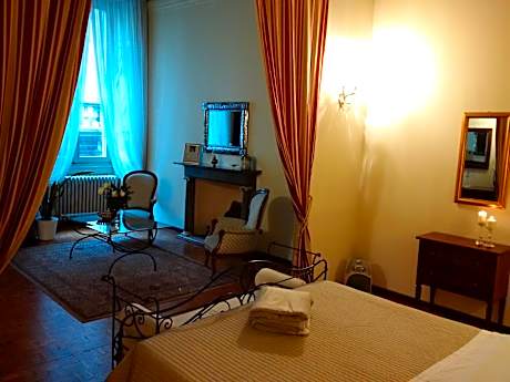 One-Bedroom King Suite