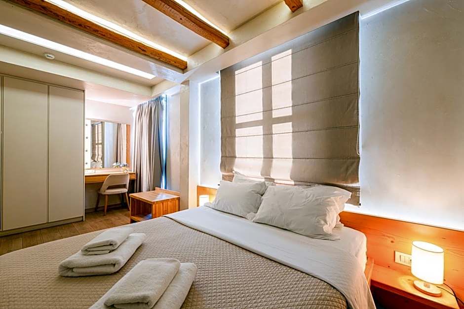 Panellinion Luxury Rooms