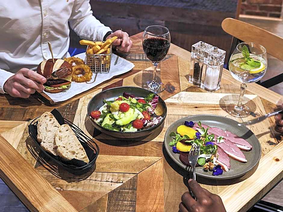 Novotel Wolverhampton City Centre