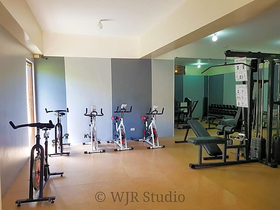 Centropolis Queen Bed Suite- Modern Posh Style