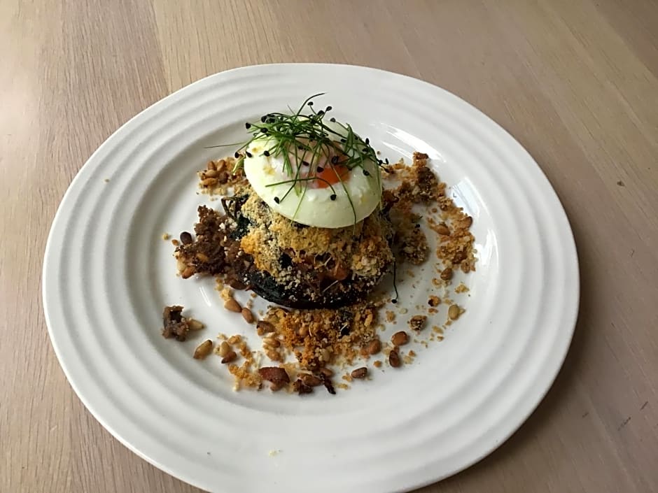 NUMBER 19 B&B Chichester