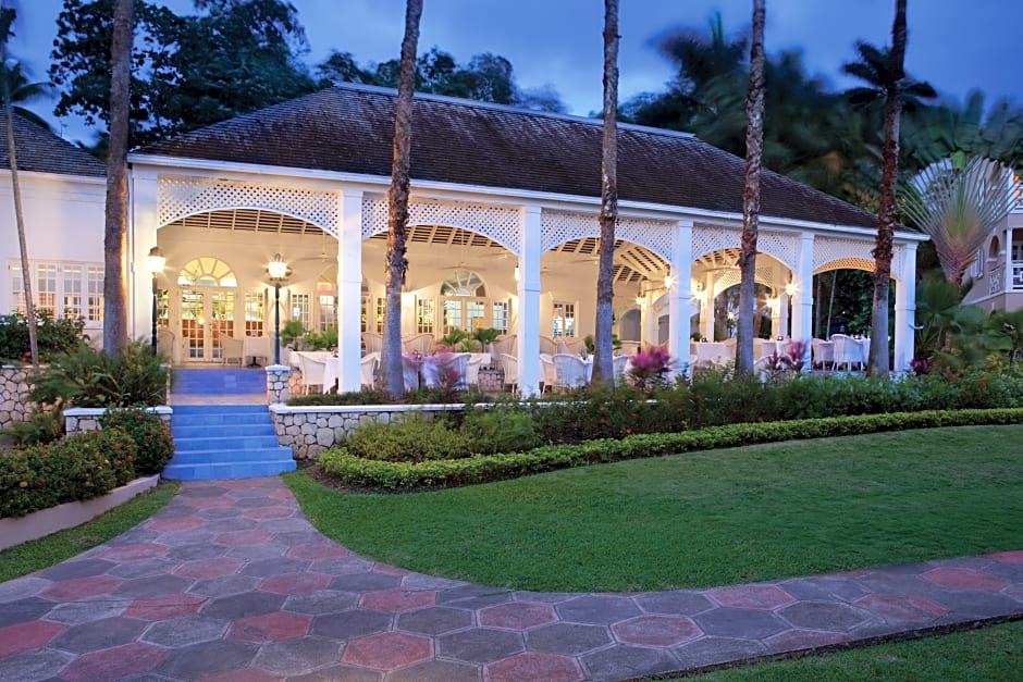 Couples Sans Souci All Inclusive