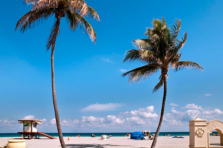 Hollywood Beach Suites and Hotel