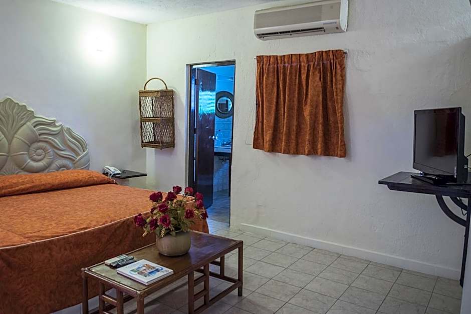 Villablanca Garden Beach Hotel