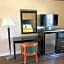Manhattan Inn & Suites