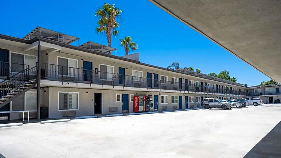 Motel 6-Anaheim, CA - Convention Center