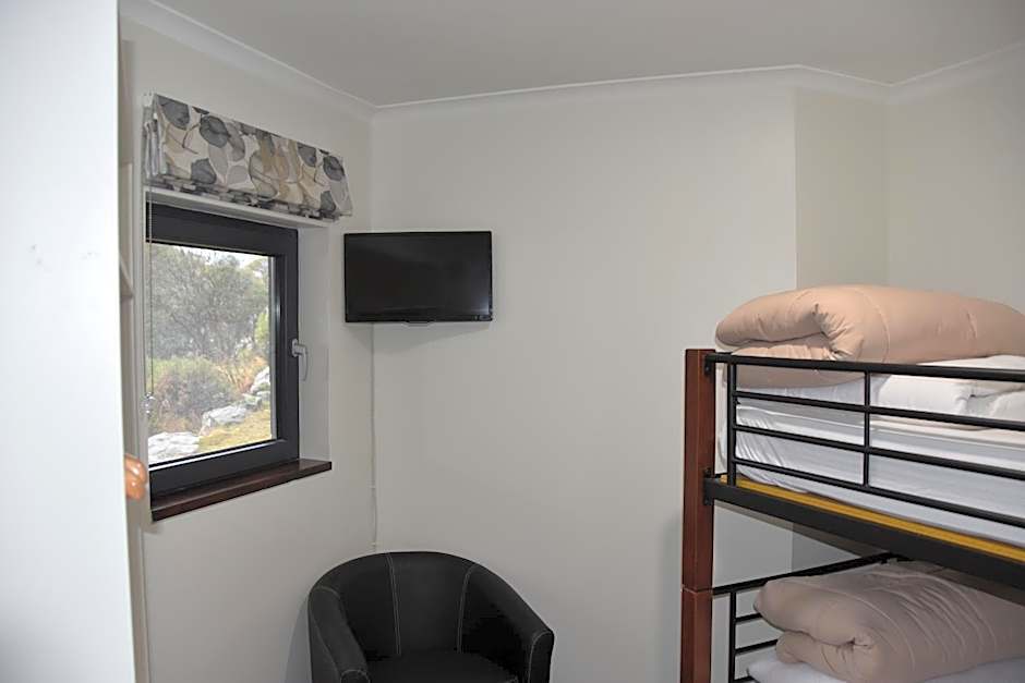 Summit Ridge Alpine Lodge