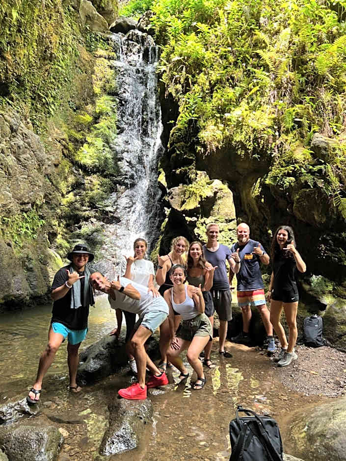 Howzit Hostels Maui