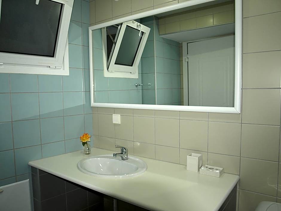 Kastro Studios Apartments
