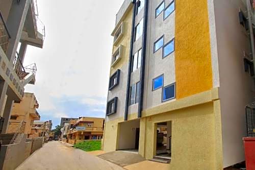 OYO 9419 Manu Residency