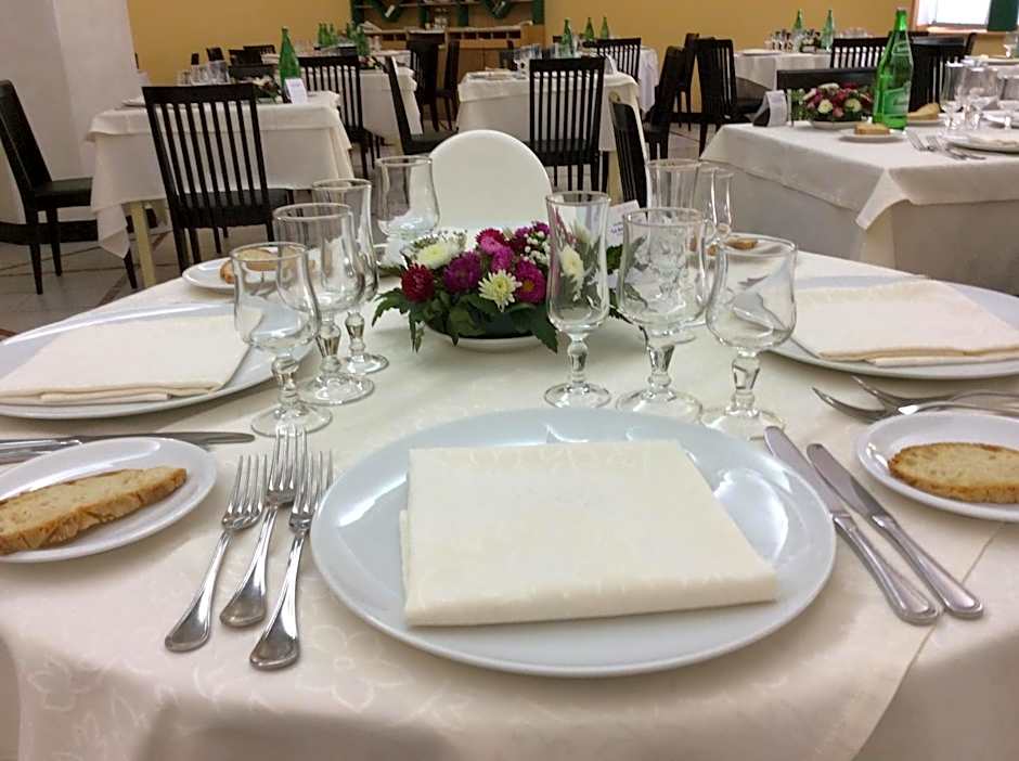 Villaggio Turistico La Mantinera - Hotel