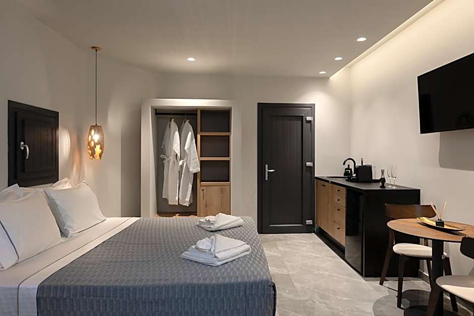 Kudos Suites Firostefani