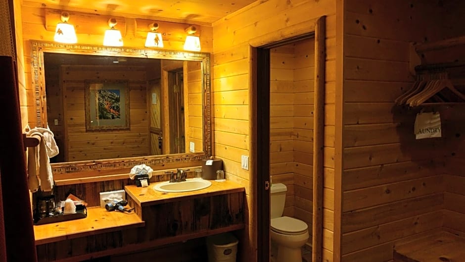 Postmarc Hotel and Spa Suites