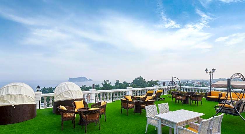 GoldOne Hotel & Suites