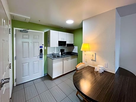Deluxe Double Room - Non-Smoking