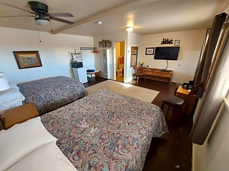 16 The Amarillo TX 2 Queen Beds