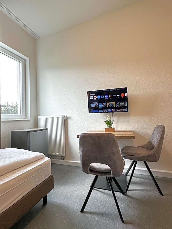 Longhouse Aparthotel