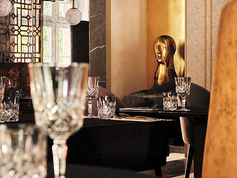 Crown Krakow - Handwritten Collection