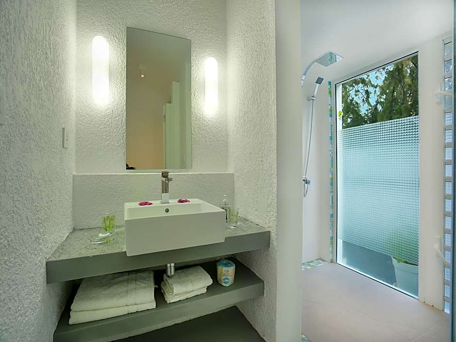 Esprit Libre Restaurant & Guest House